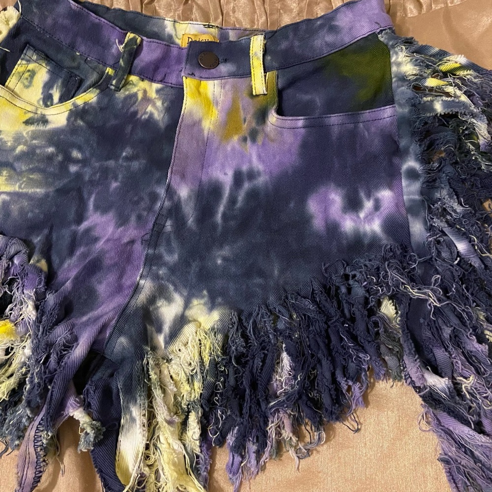 Tie Dye Fringe Denim Shorts - Picture 4 of 7